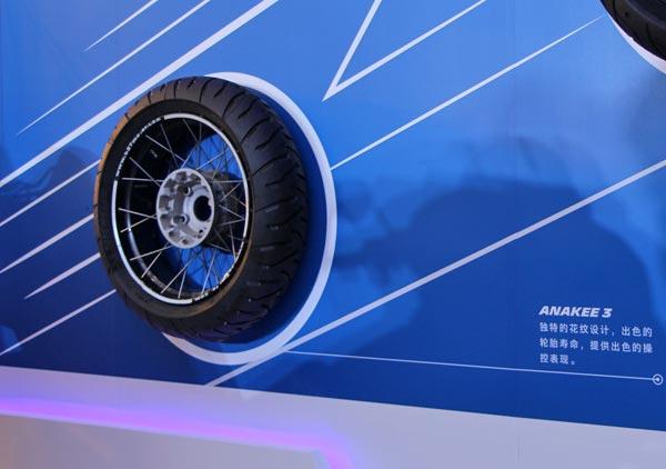 四大类产品亮相 米其林摩托轮胎进驻中国